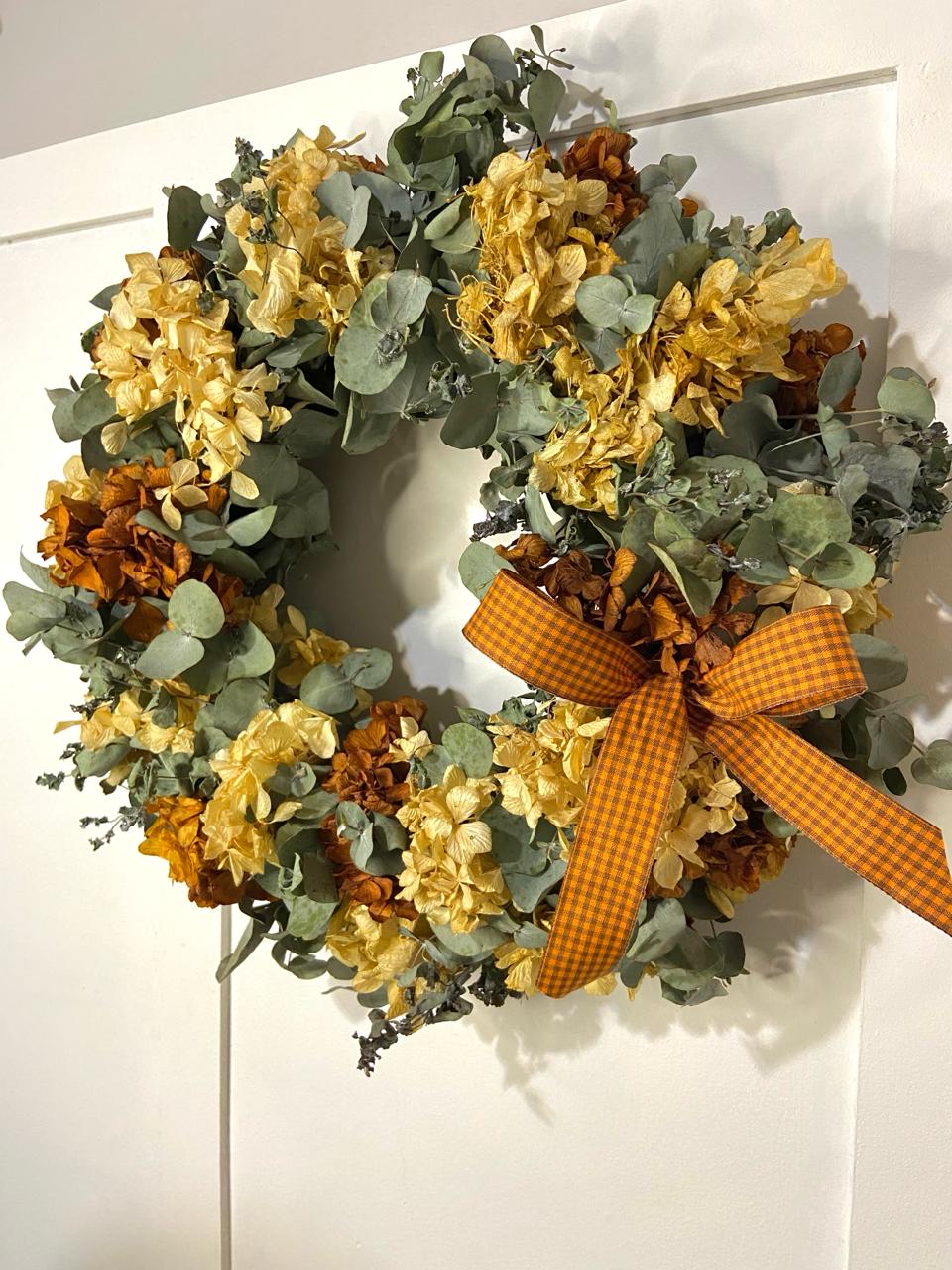 Guirlanda de Hortências e Eucalipto